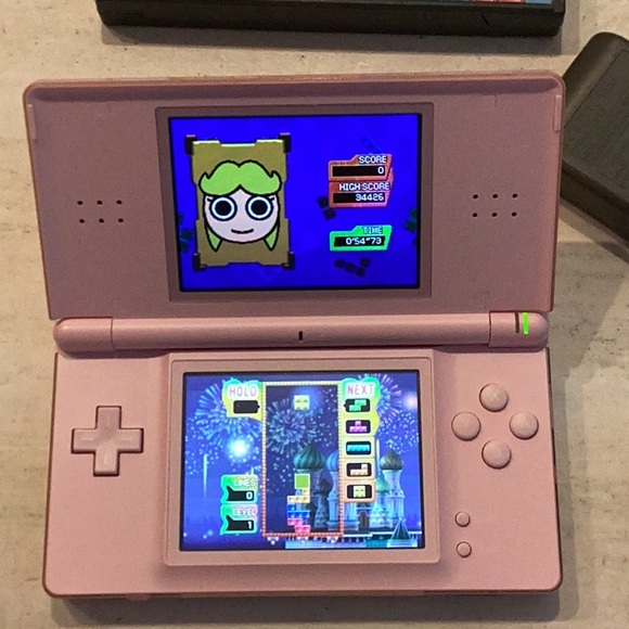Nintendo DS Lite Console & Charger Coral Pink Handheld & Tetris Party DS Game - Picture 6 of 16
